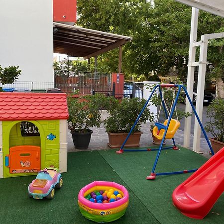 Hotel Eliseo Rimini Kültér fotó
