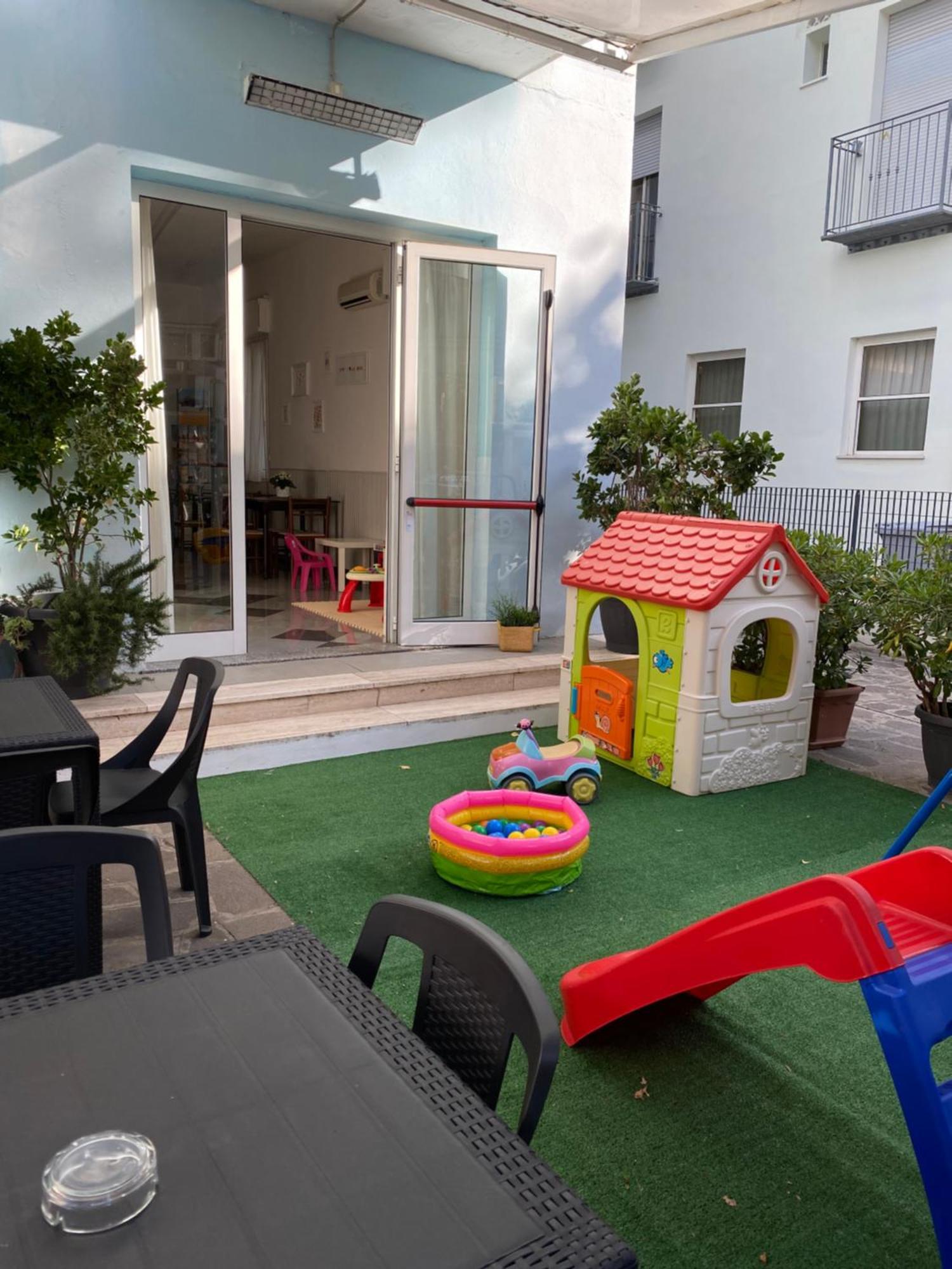Hotel Eliseo Rimini Kültér fotó
